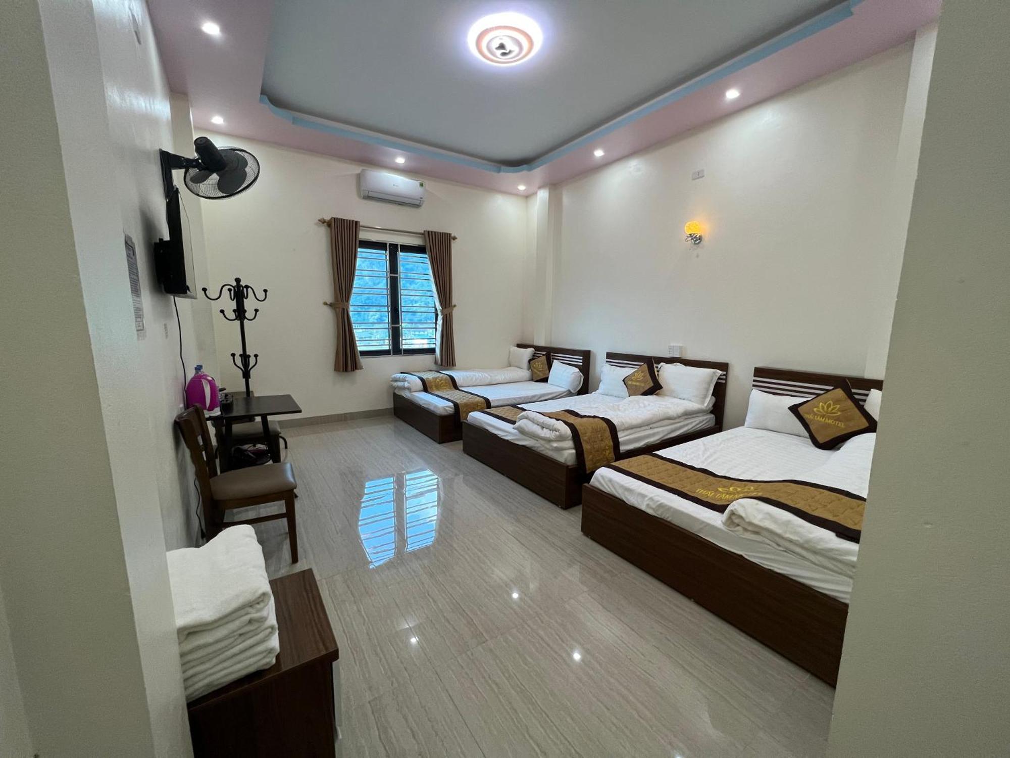 Thai Tam Motel Dong Van  Εξωτερικό φωτογραφία
